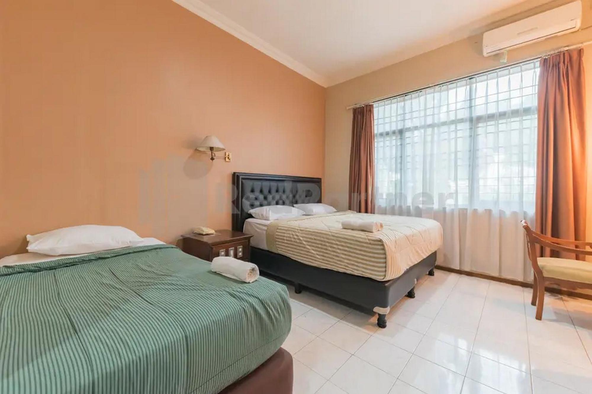 Hotel Ayong Linggarjati Kuningan Mitra Reddoorz Экстерьер фото